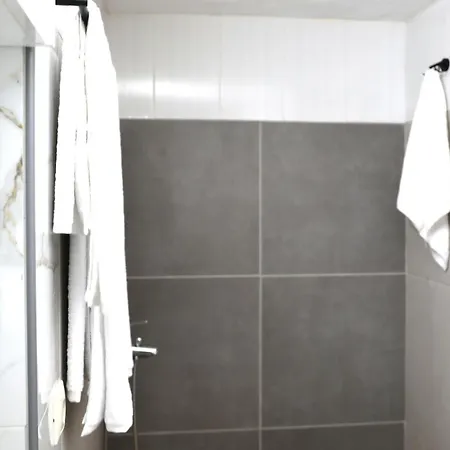 X N 斯基亚索斯镇