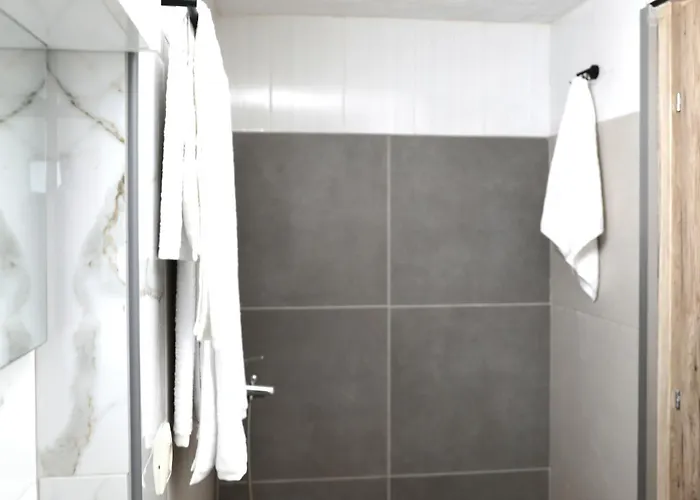 X N 斯基亚索斯镇